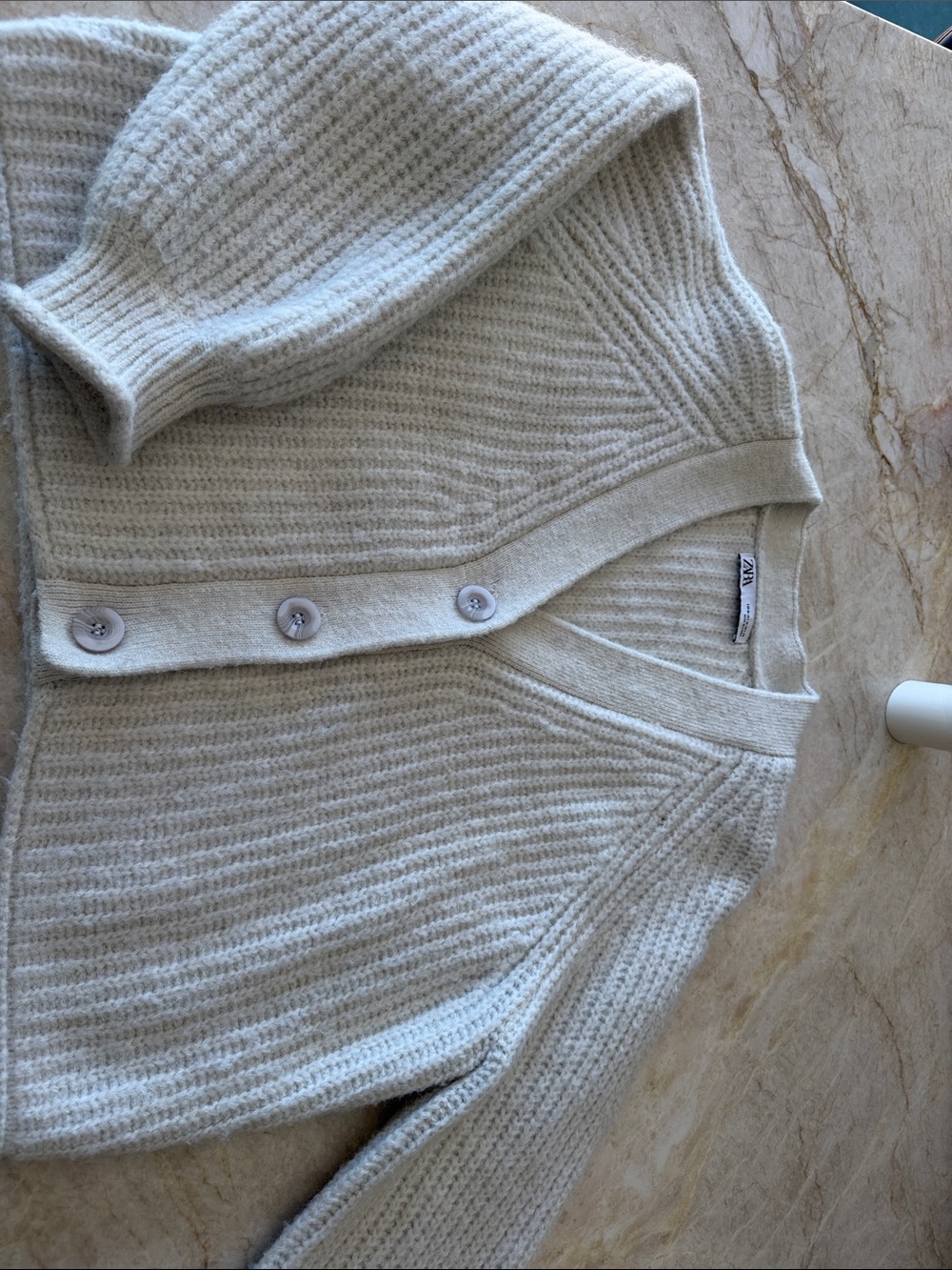 Zara Off-White Ribbed Button Cardigan